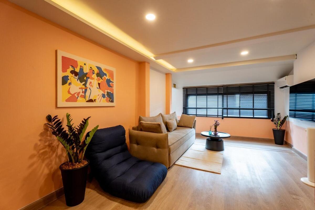 Haus 924 L 5-level Sanctuary In Ekkamai Holiday home