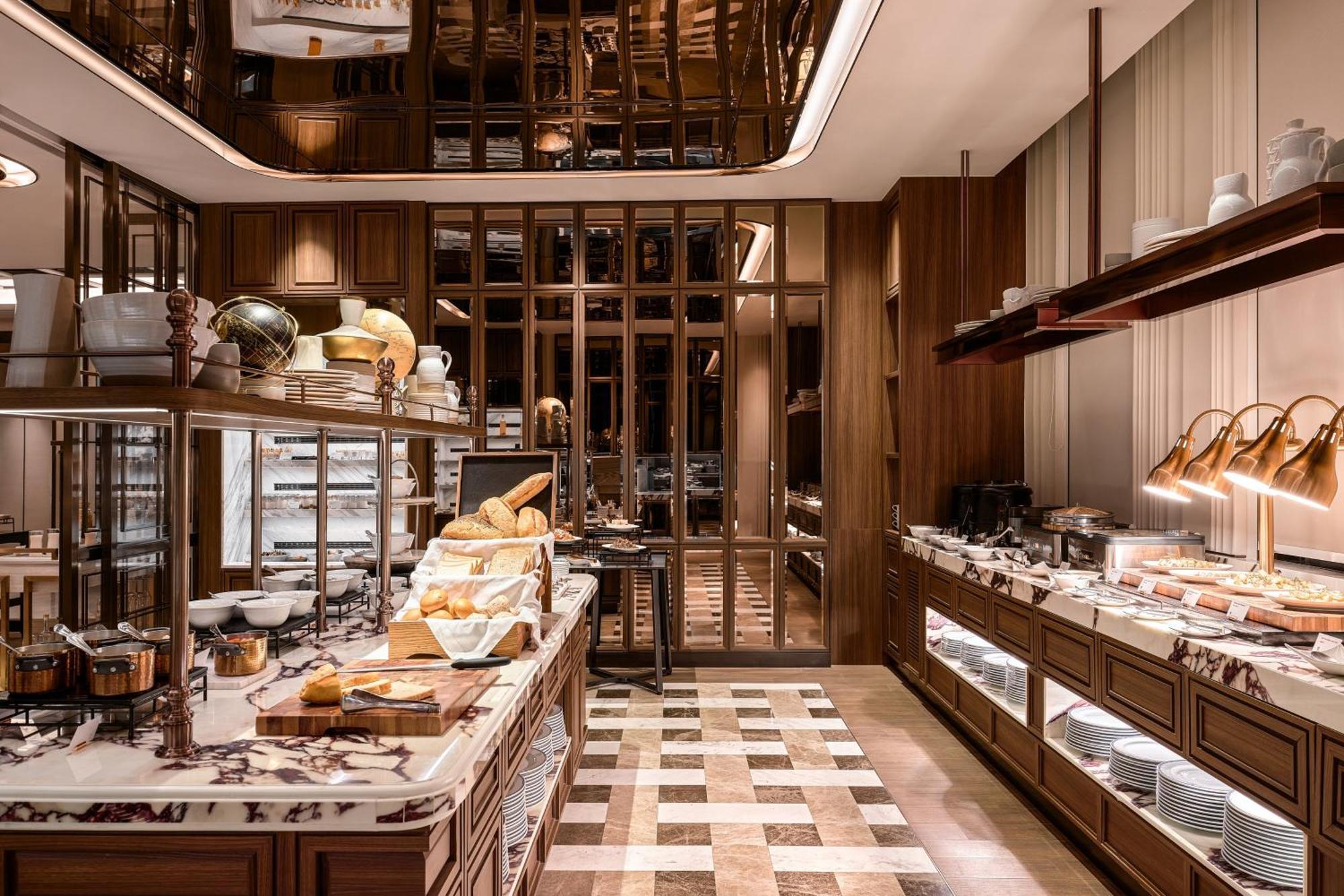 Intercontinental Sukhumvit By Ihg Hotel Bangkok
