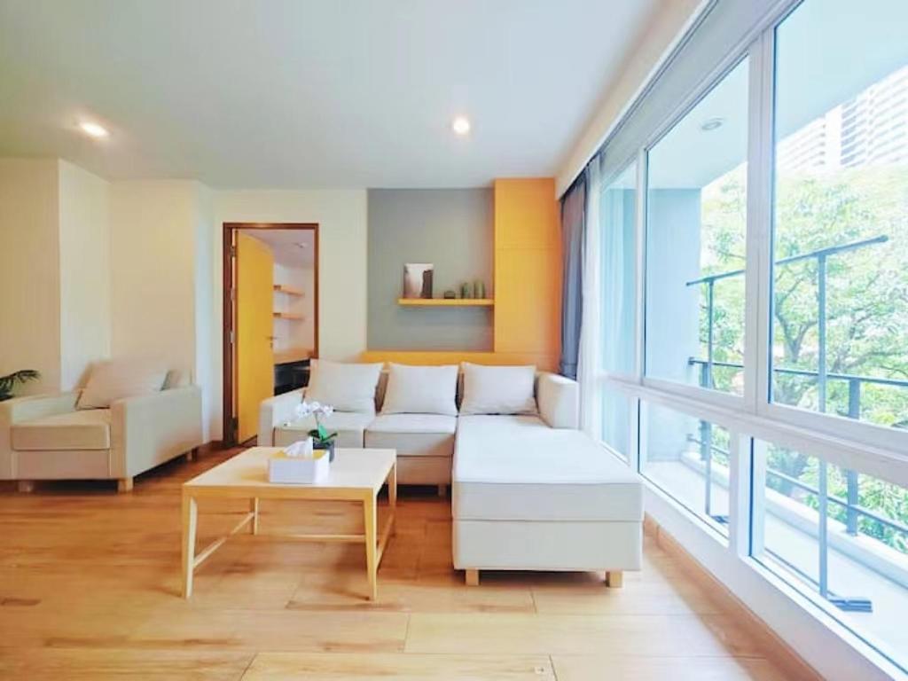 Aparthotel One 3*