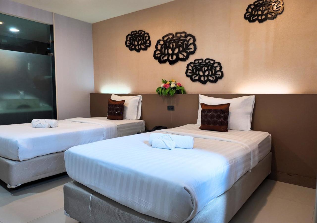 The Grand Lunara Hotel At Srinakarin Hotel 5*