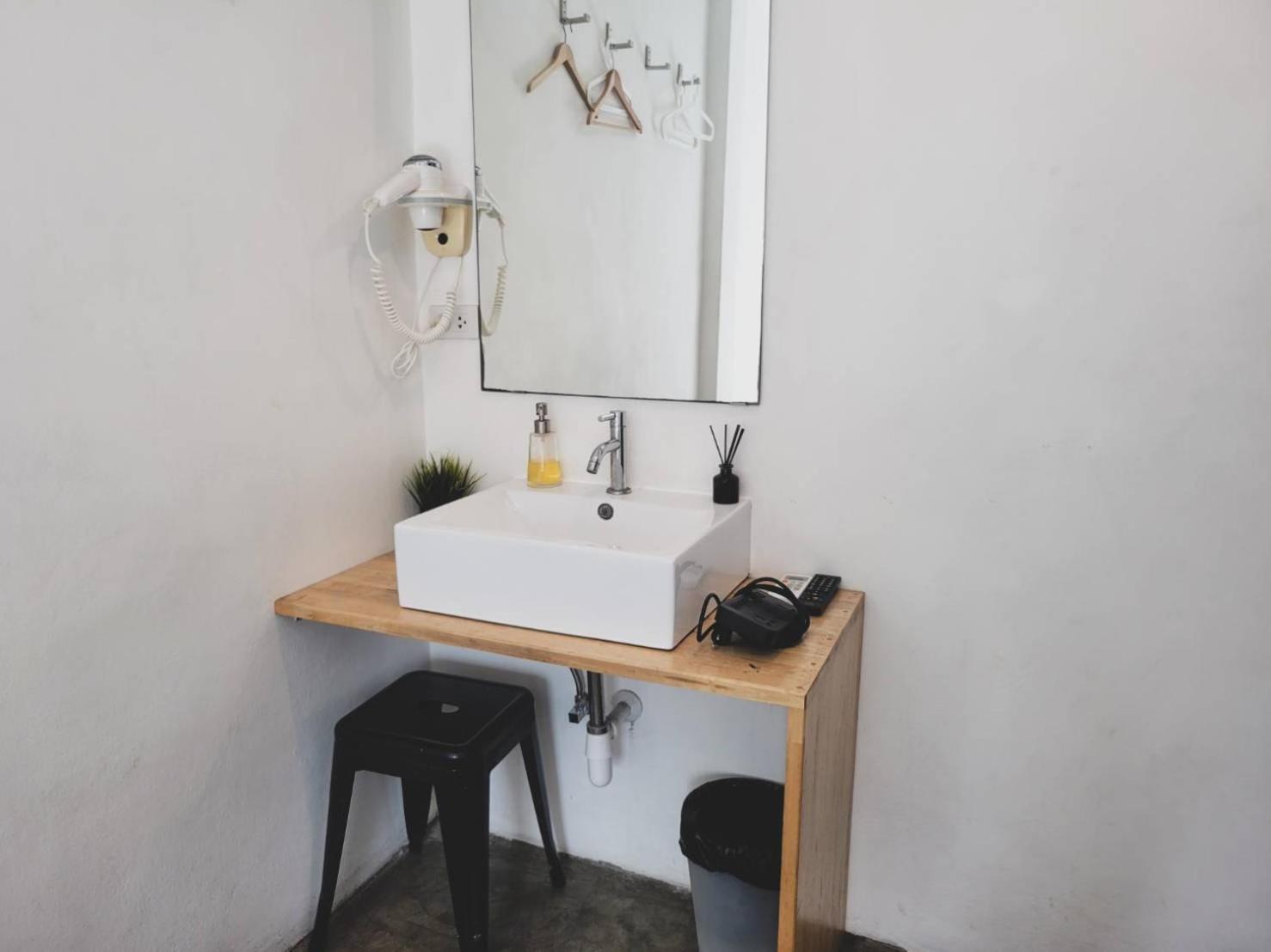 Holy Sheet Hostel Bangkok