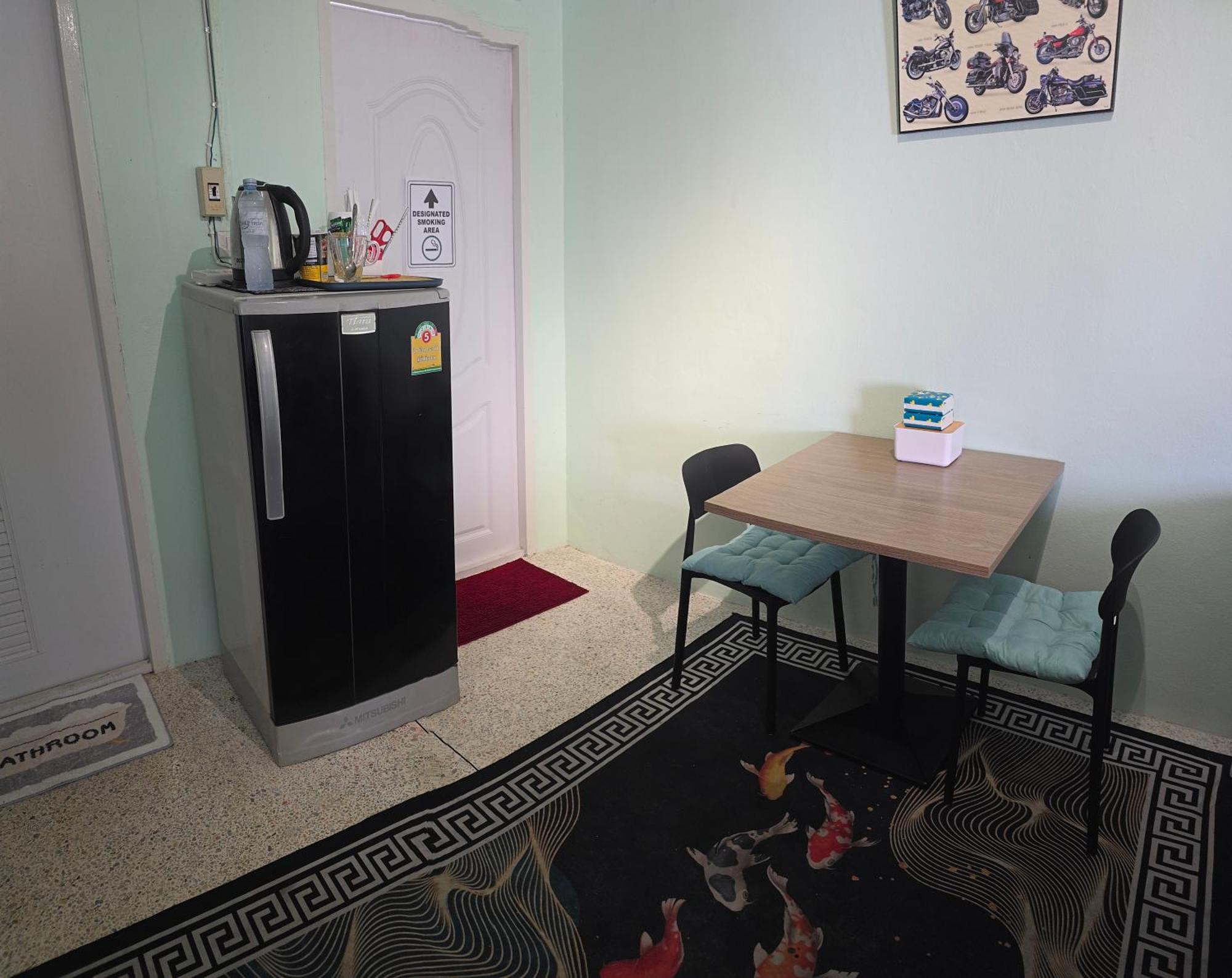 812 Quiet And Cozy Apartemen