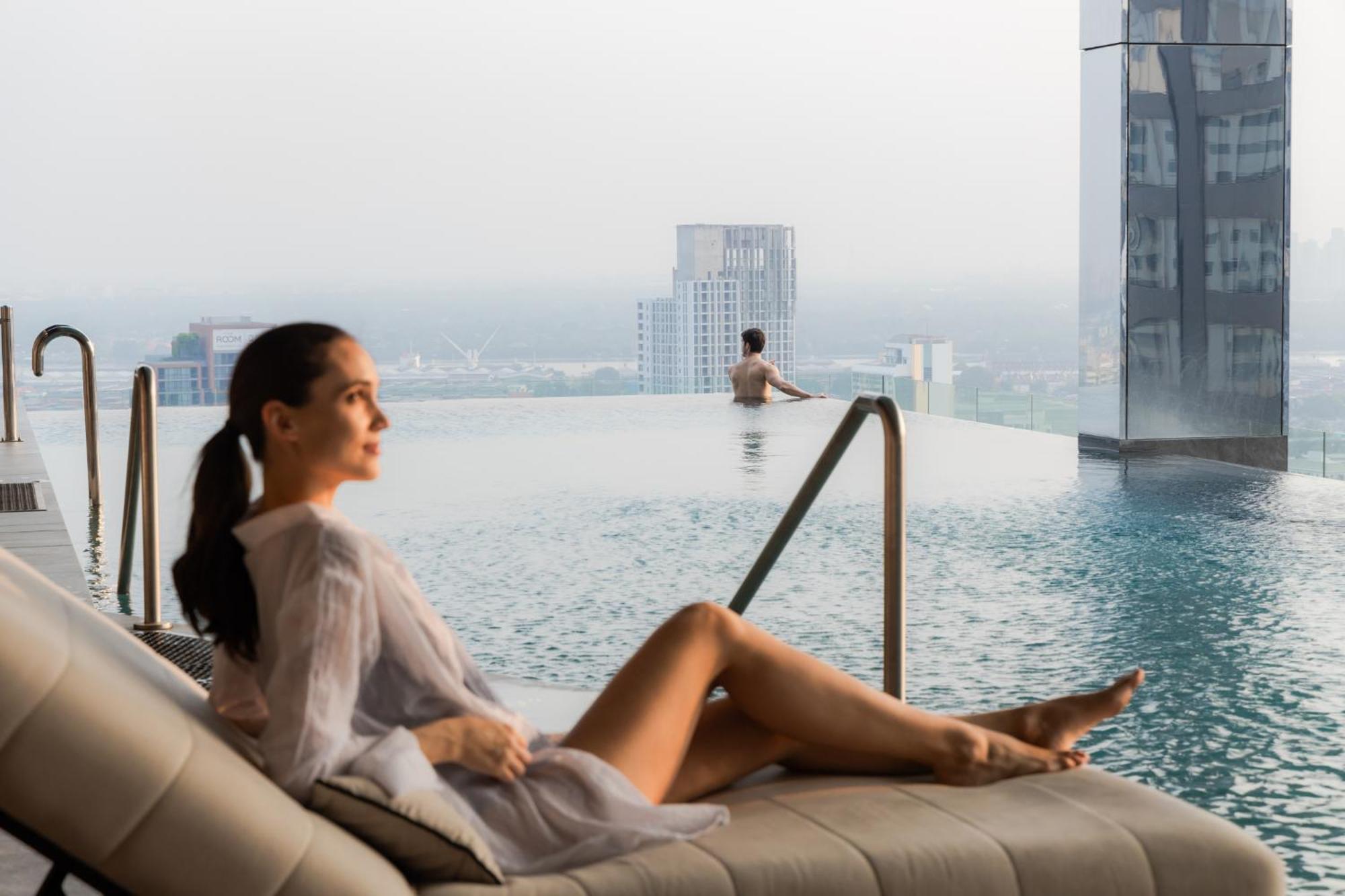 Hotel Intercontinental Sukhumvit By Ihg 5*