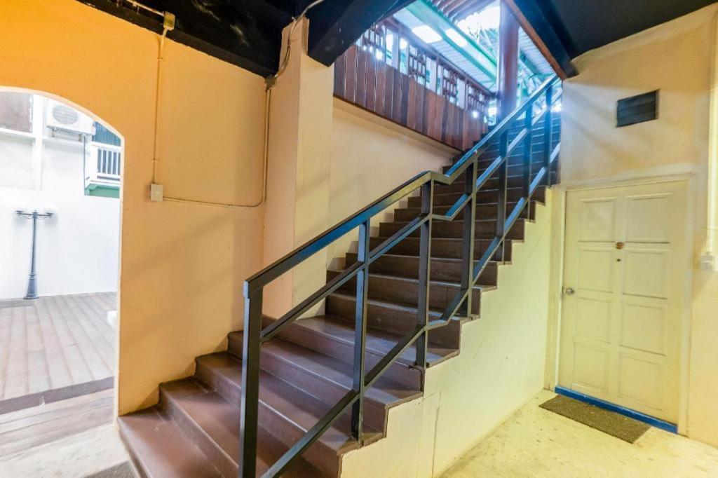 Albergue Art Sanamchai *