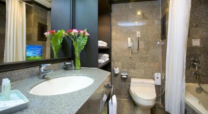 Grand President Hotel 4*