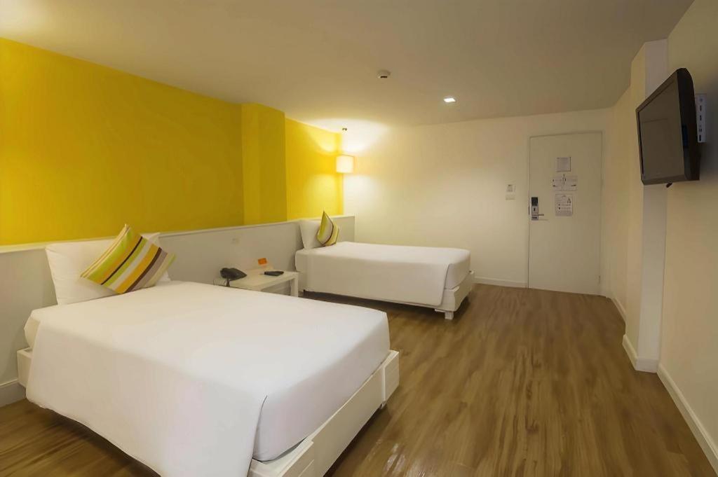 Hotel First House