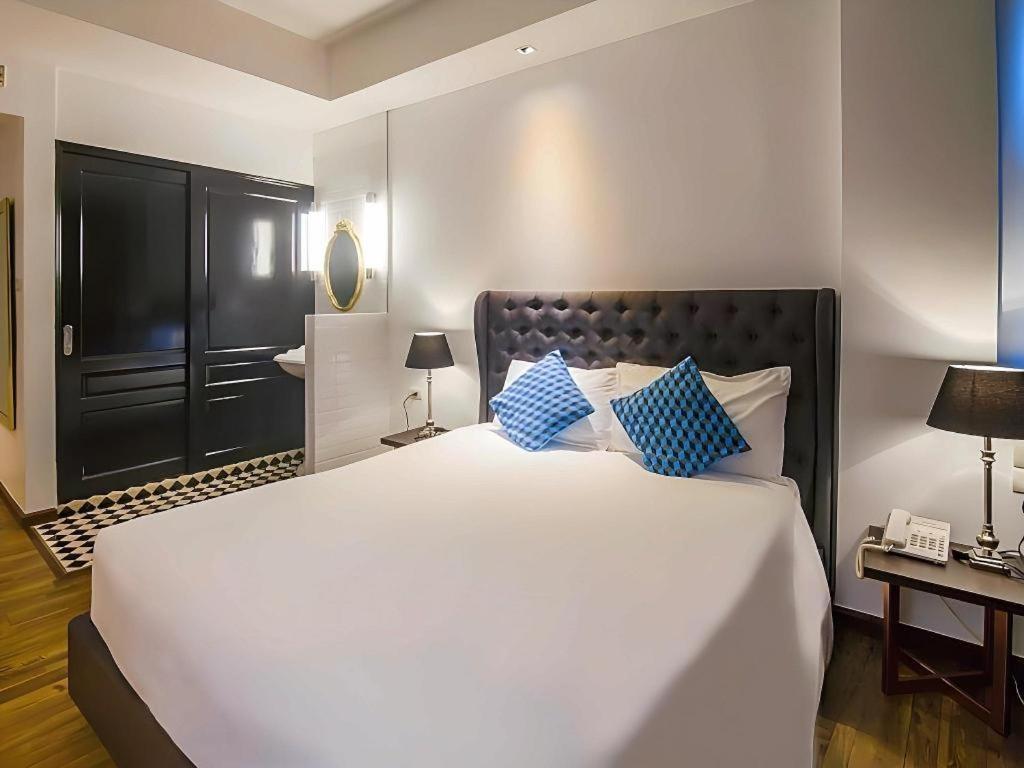 Hotel First House 3*