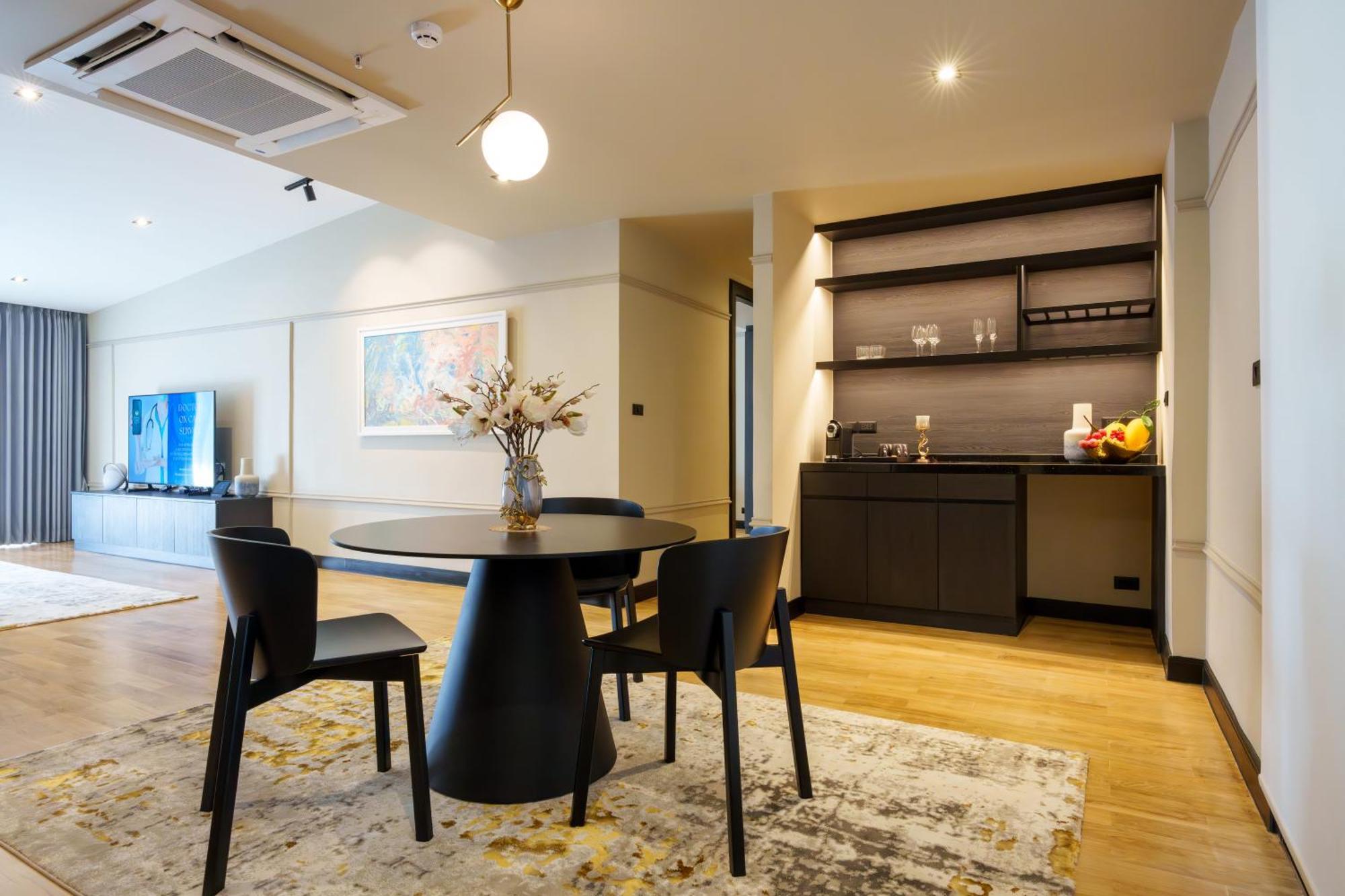 Hotel Floral Court & Sukhumvit 13