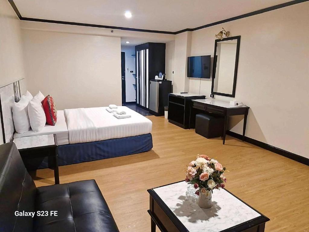 Town In Town Gardent 3* Bangkok