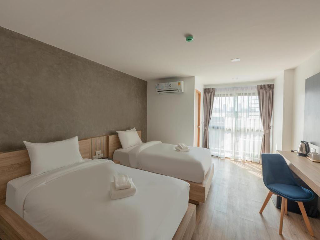 B2 Huai Khwang Premier Hotel 3*