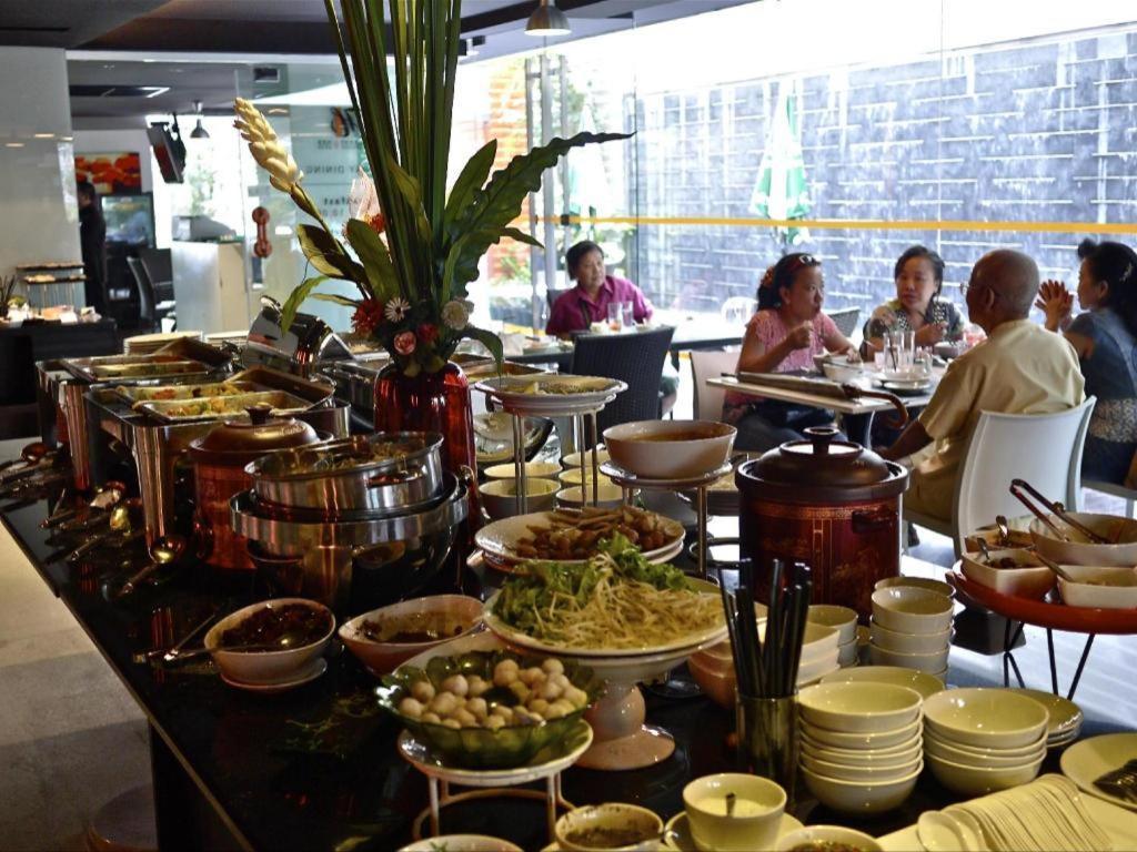 The Heritage Silom Hotel 4*
