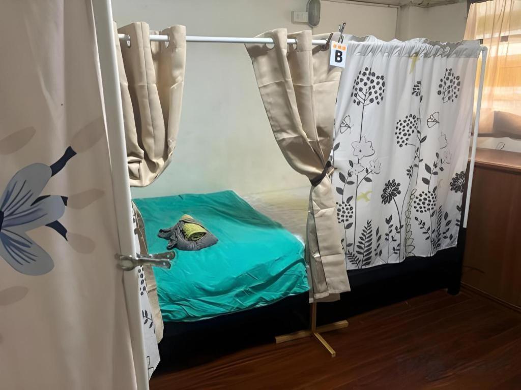 Hostel Kamin Bird *