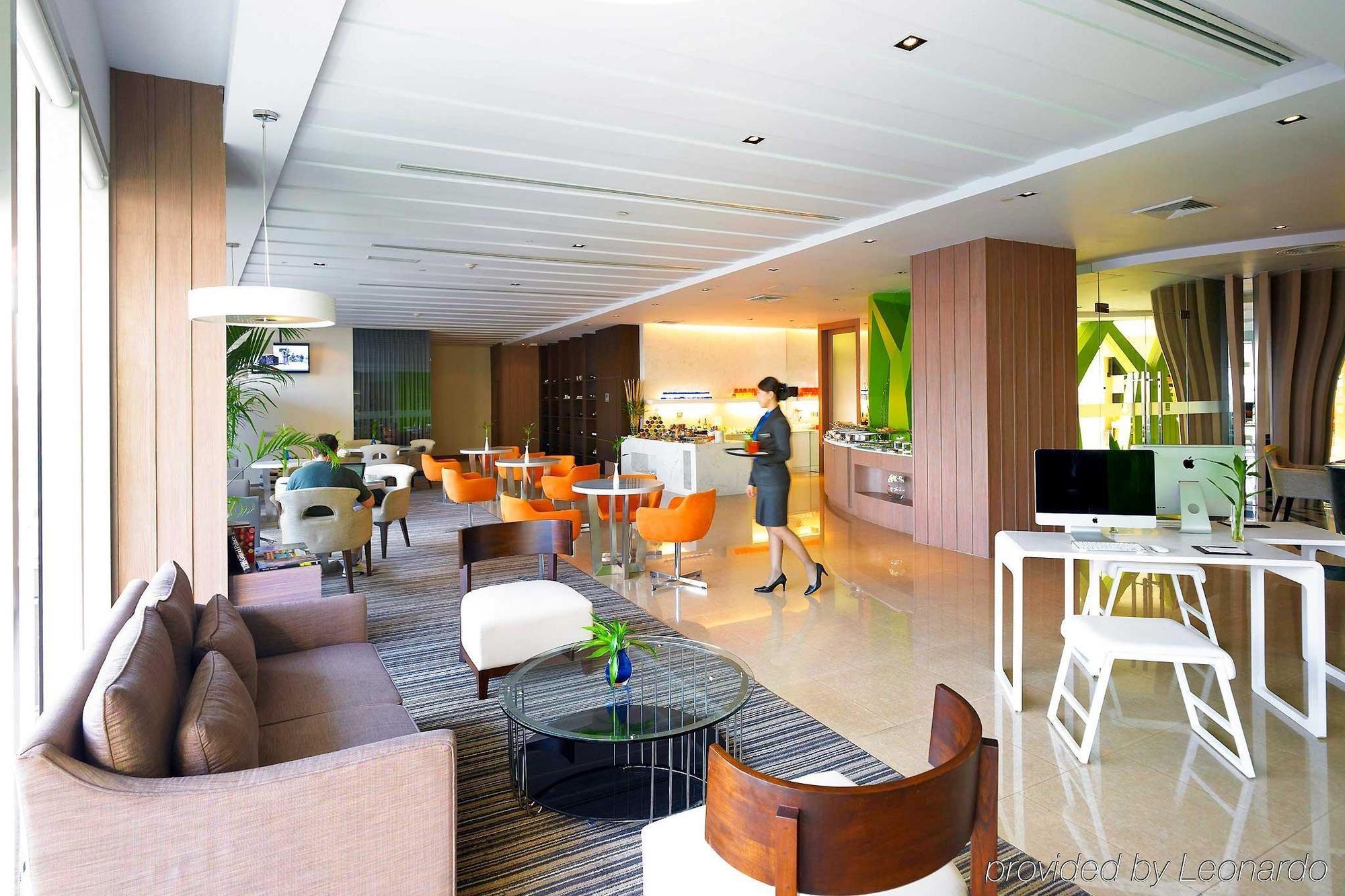 Hilton Garden Silom Hotel Bangkok