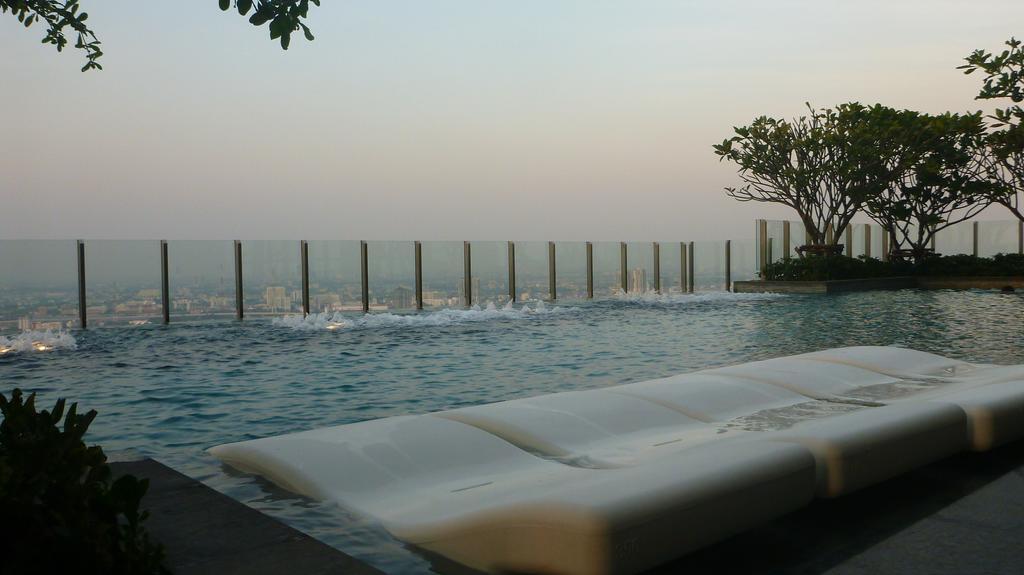 Bluetel Residence Tiwanon Station Hotel 4*