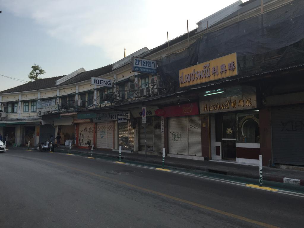 Honey Place Guesthouse,special Rate For Long Bangkok