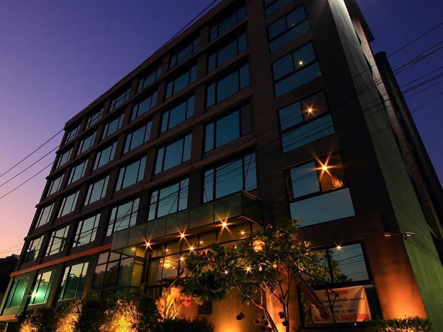 Hotel B2 - Srinakarin Bangkok