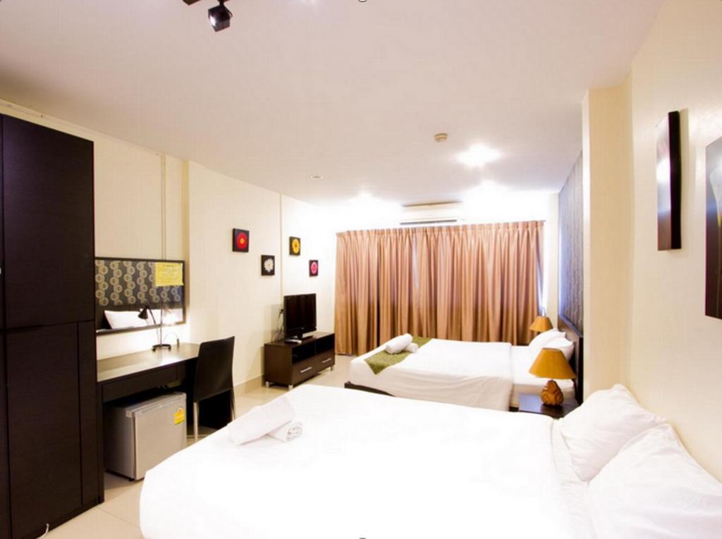 Hotel The Mix - Bts Phrakhanong 3*
