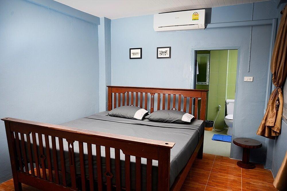 Guest house Blue Chang House 2*