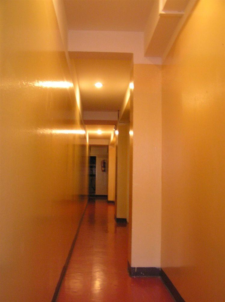 Hostel Sawasdee Smile *