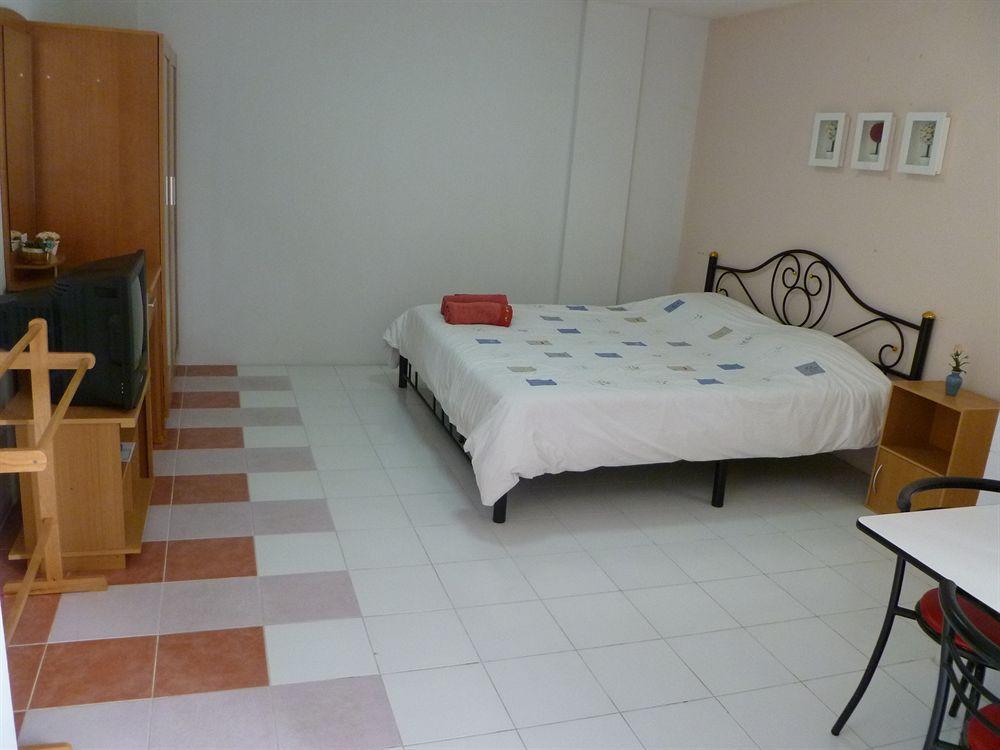Guest house Thanapa Mansion