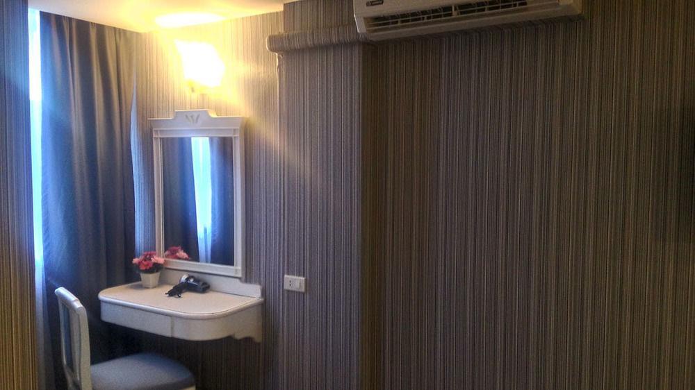 Chaleena Princess Hotel