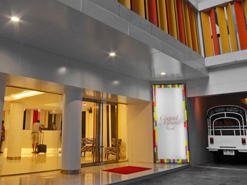 Hotel Grand Alpine 3*