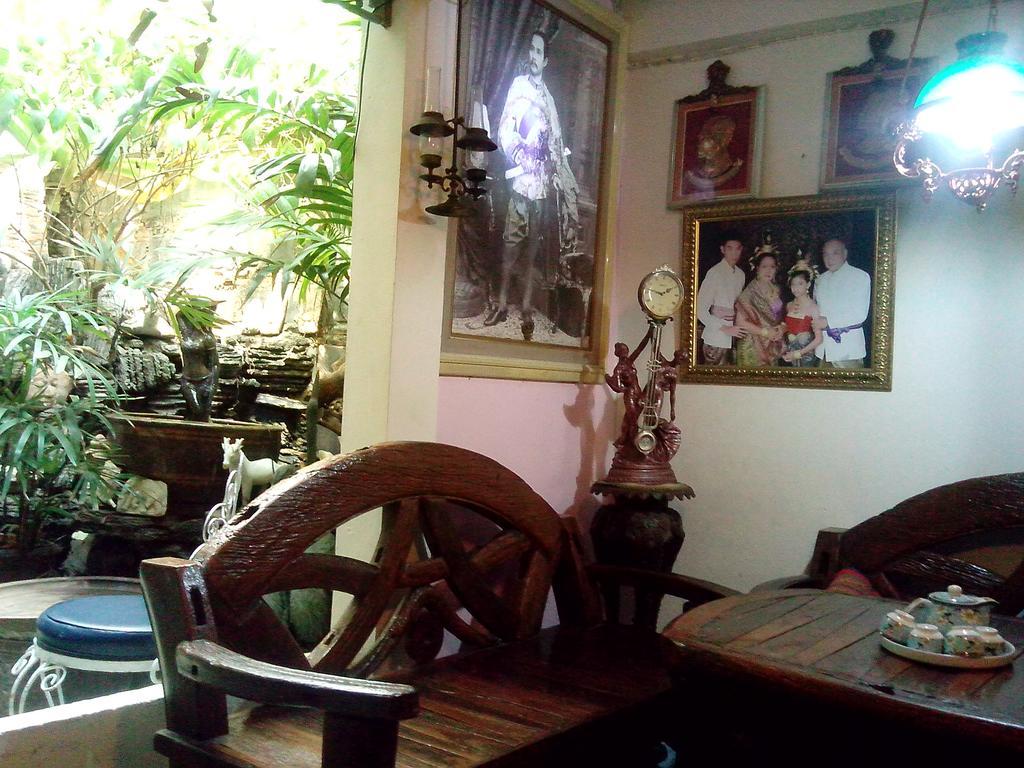 Café De Baan Raow