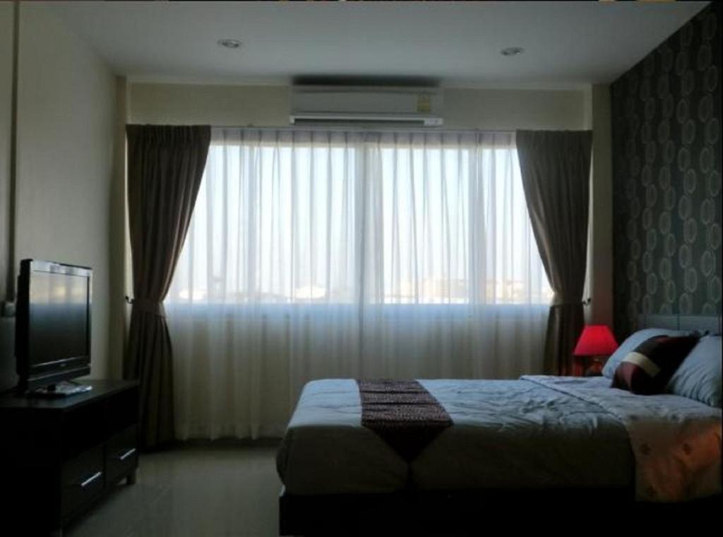 The Mix - Bts Phrakhanong Hotel