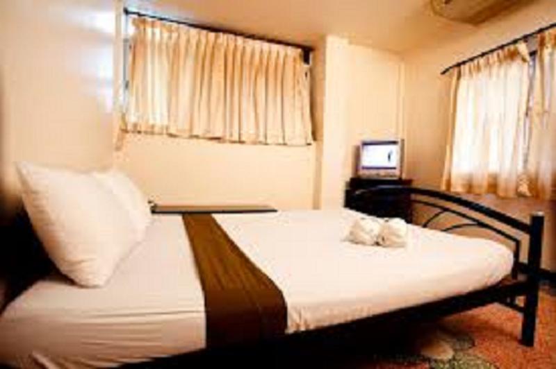 Lucky House Khaosan Hotel