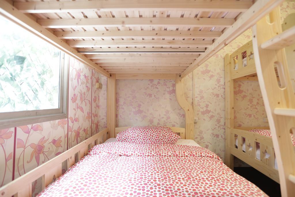 Tiger Lily Hostel Bangkok