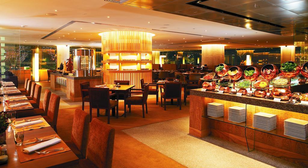 Shangri-la Hotel 5*