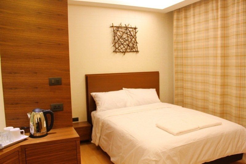 Marvin Sathorn 3*