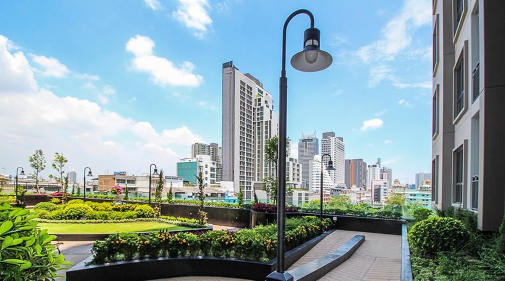 Wooden Apartemen Bangkok