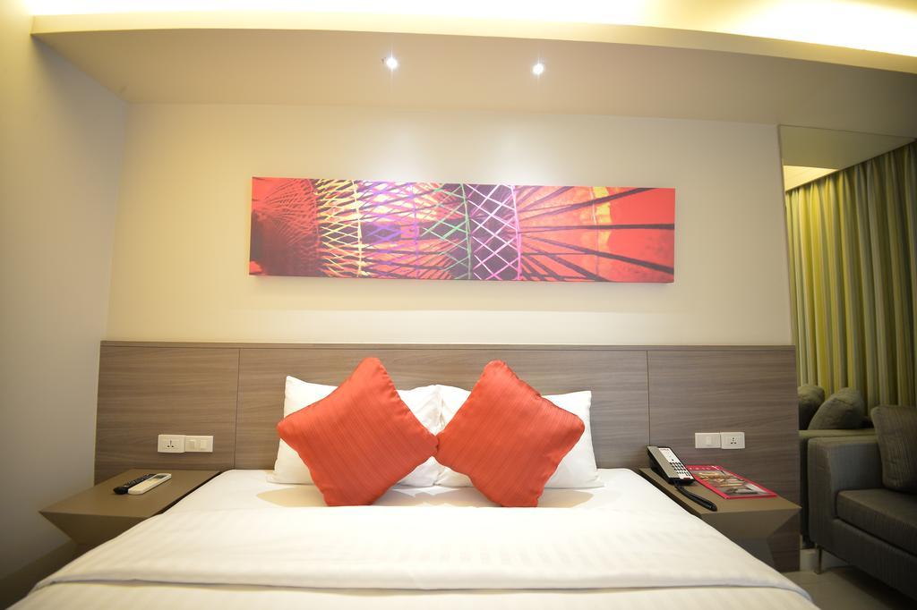 Praso@ratchada12 Hotel 4*