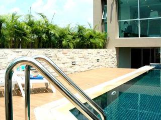 Aparthotel Living 3*