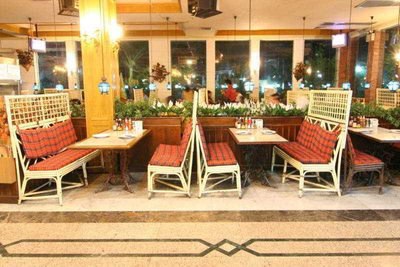 13 Coins Yotin Patana Aparthotel