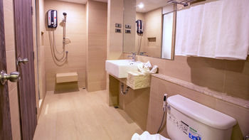 B2 Bangna Premier