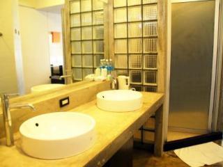 Baan Saladaeng Boutique *