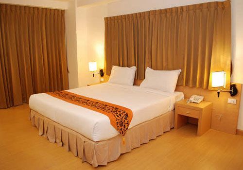 Three Seasons 5* Bangkok