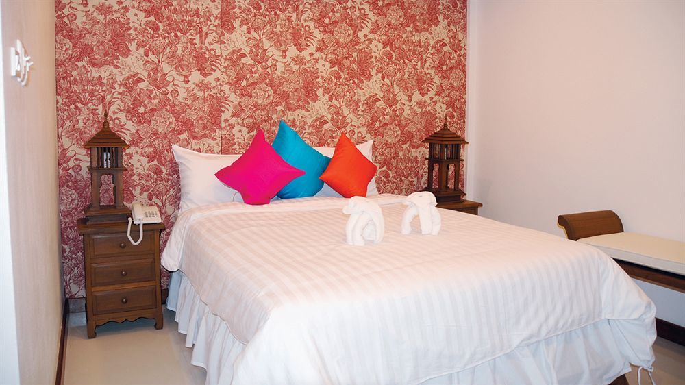 Lullaby Silom Hotel
