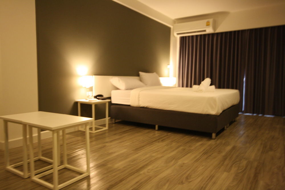 Airport Bed Hotel 3*