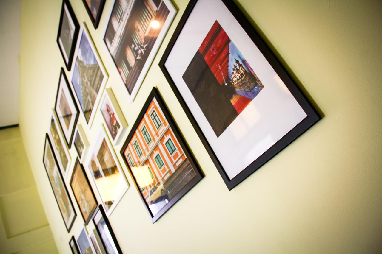 A Day In A Life & Gallery Hostel *