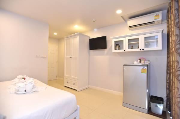 Parvena Sathorn