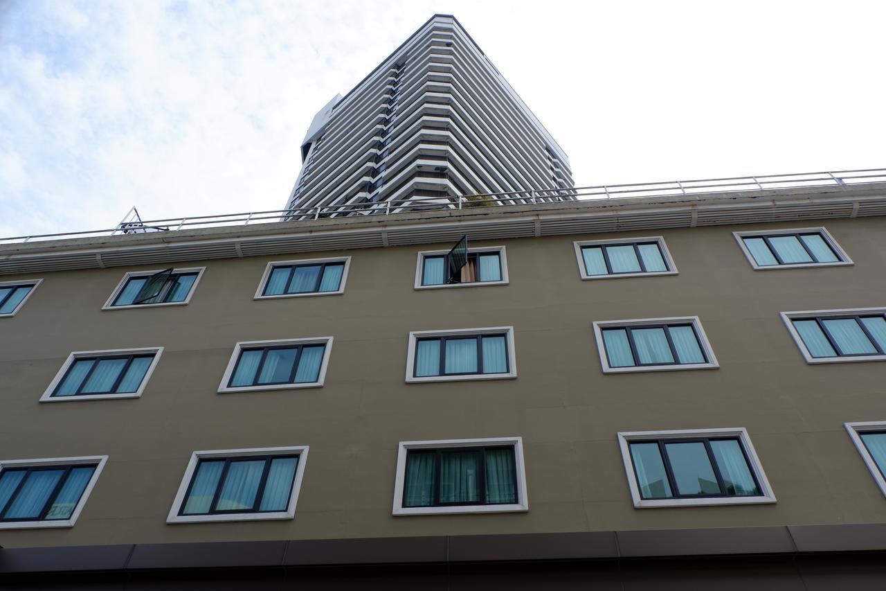 Dynasty Bangkok