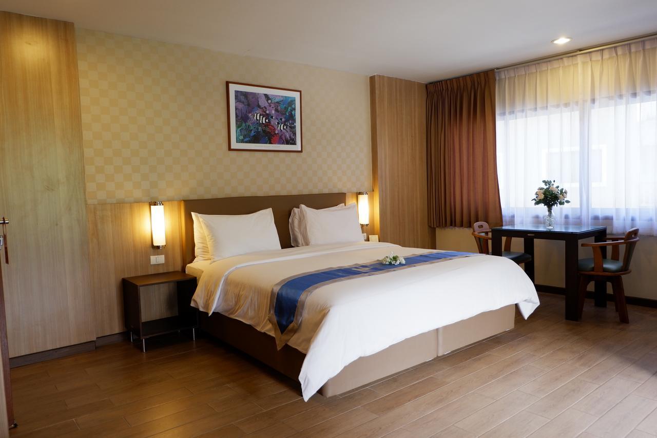 Dynasty Hotel Bangkok