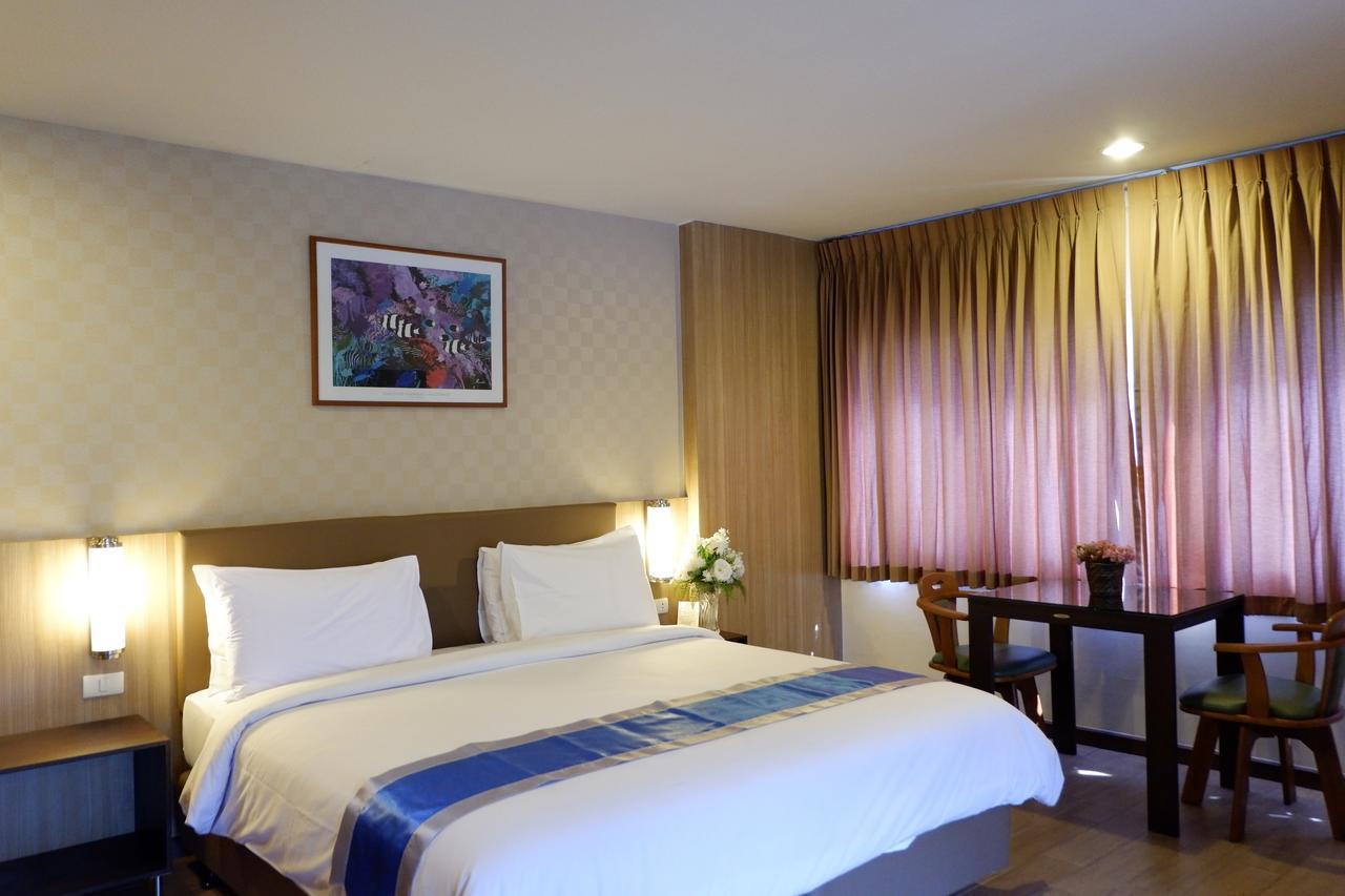 Dynasty Bangkok