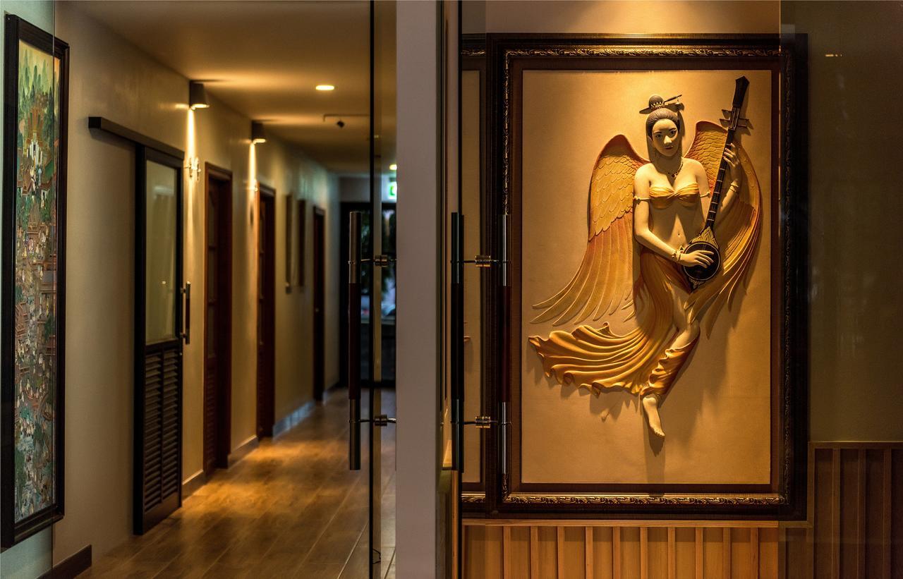 Golden Foyer Suvarnabhumi Airport 4* Bangkok