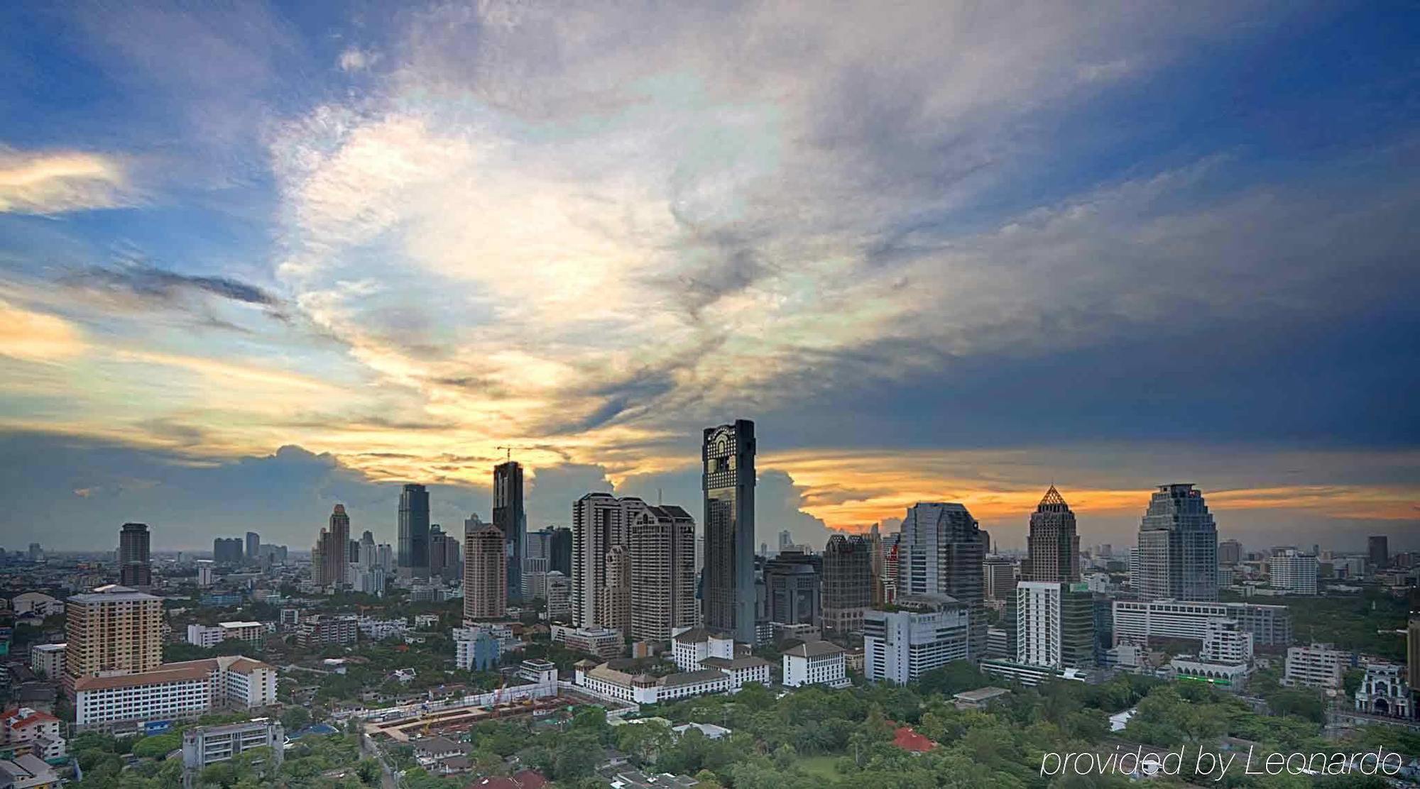 Mercure Siam Hotel 4*