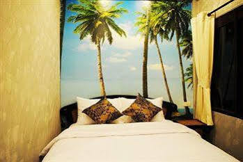 Focal Local Bed & Breakfast 3* Bangkok