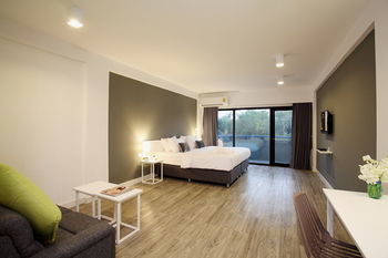 Airport Bed Hotel Bangkok